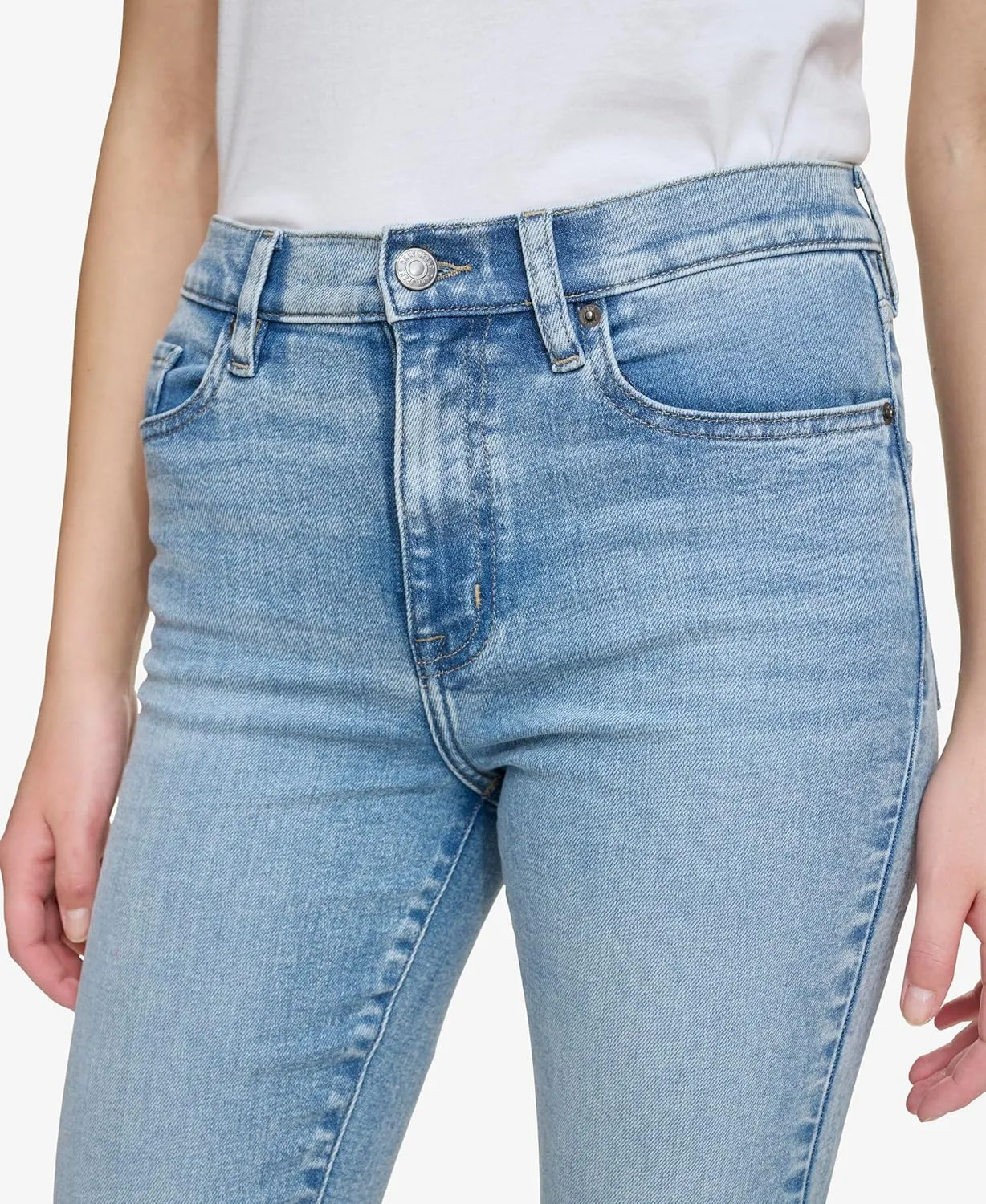 DKNY Women's Slim Straight Crop Jeans
