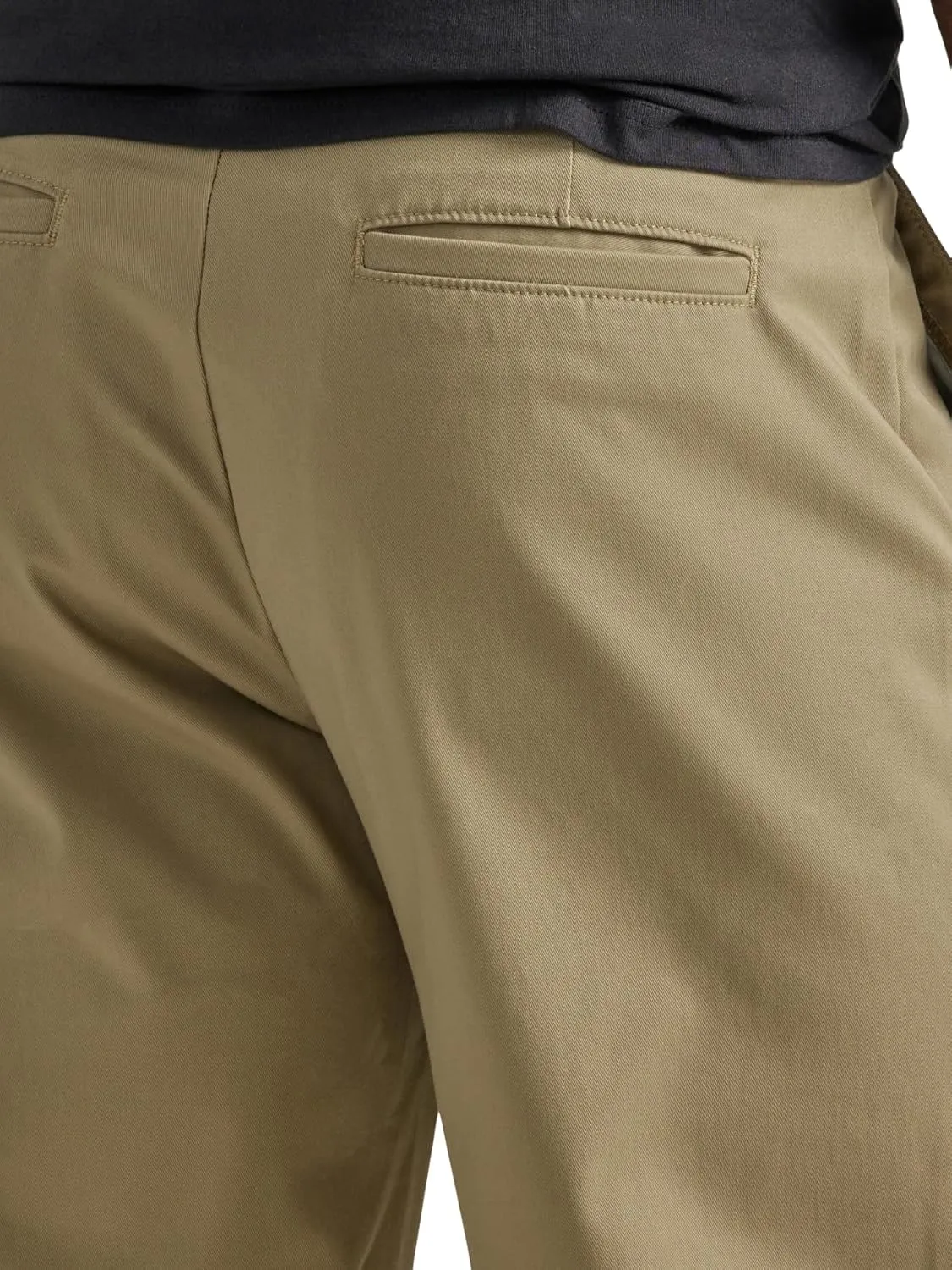 Lee Men's Flat Front Relaxed Straight Pant
