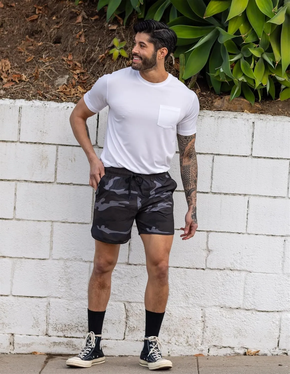 maamgic Workout Shorts for Men 5 Inch Gym Running Shorts Mens Stretch Quick Dry Athletic Shorts with Mesh Pockets