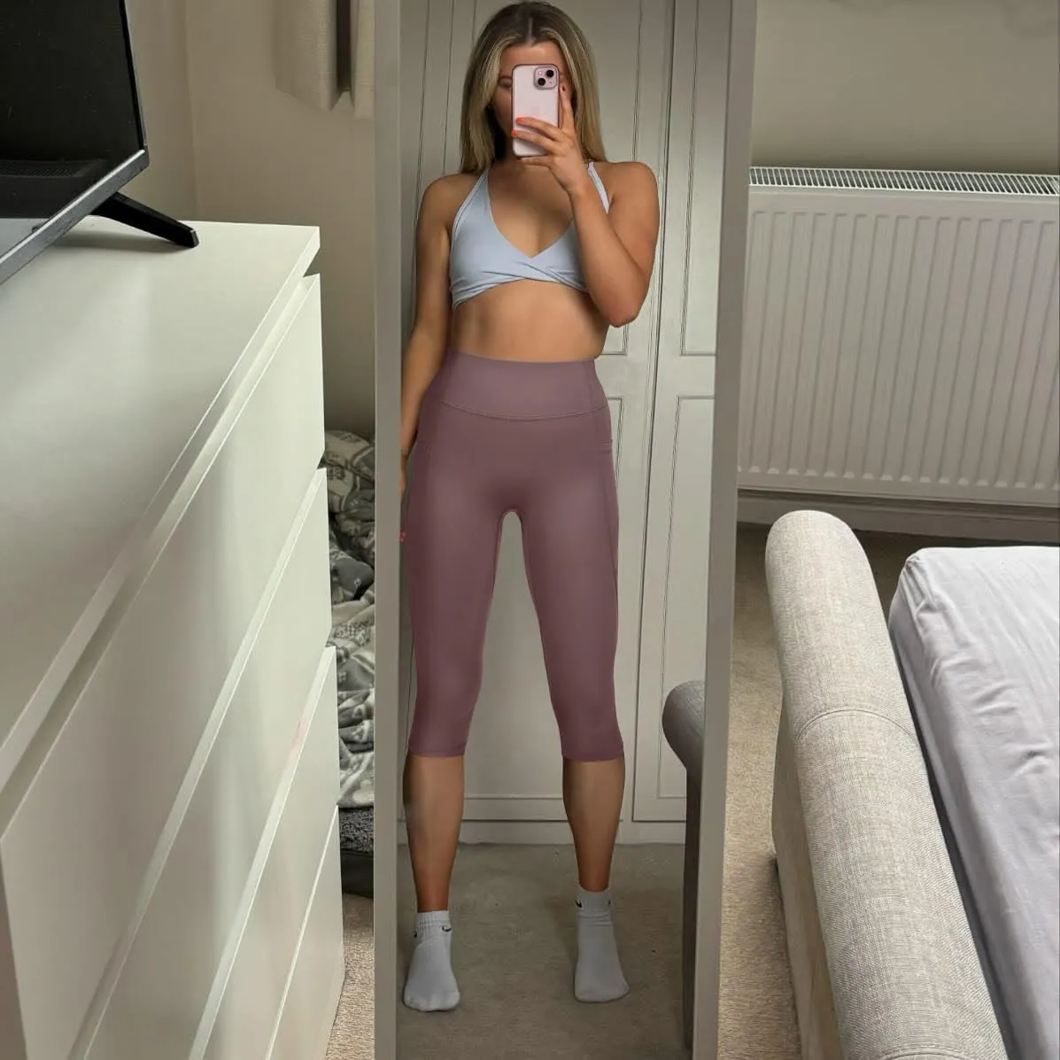 MOOSLOVER Women Buttery Soft Capris Leggings with Pockets High Waisted Scrunch Butt Tummy Control Workout Yoga Pants